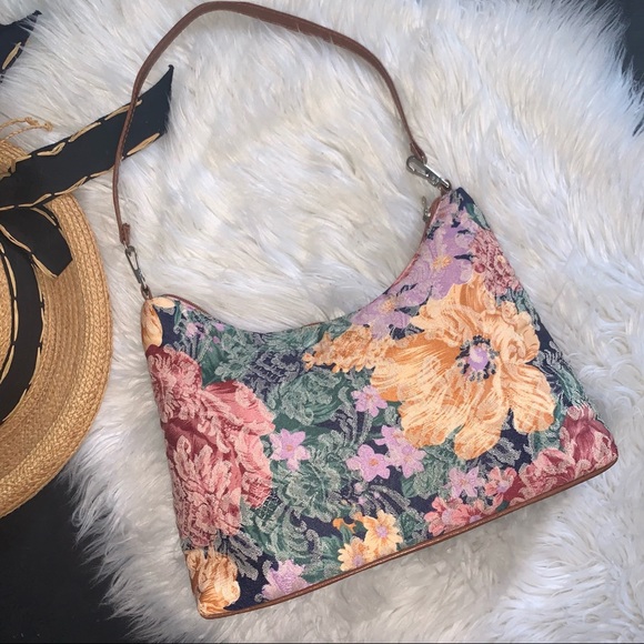 Vintage Handbags - v i n t a g e :: Floral Tapestry Cottagecore Shoulder Purse